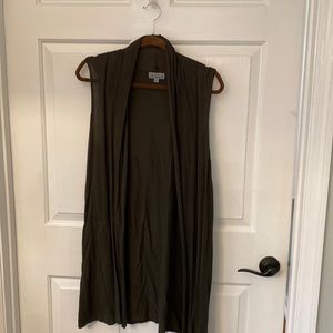 Dark army green sleeveless sweater vest